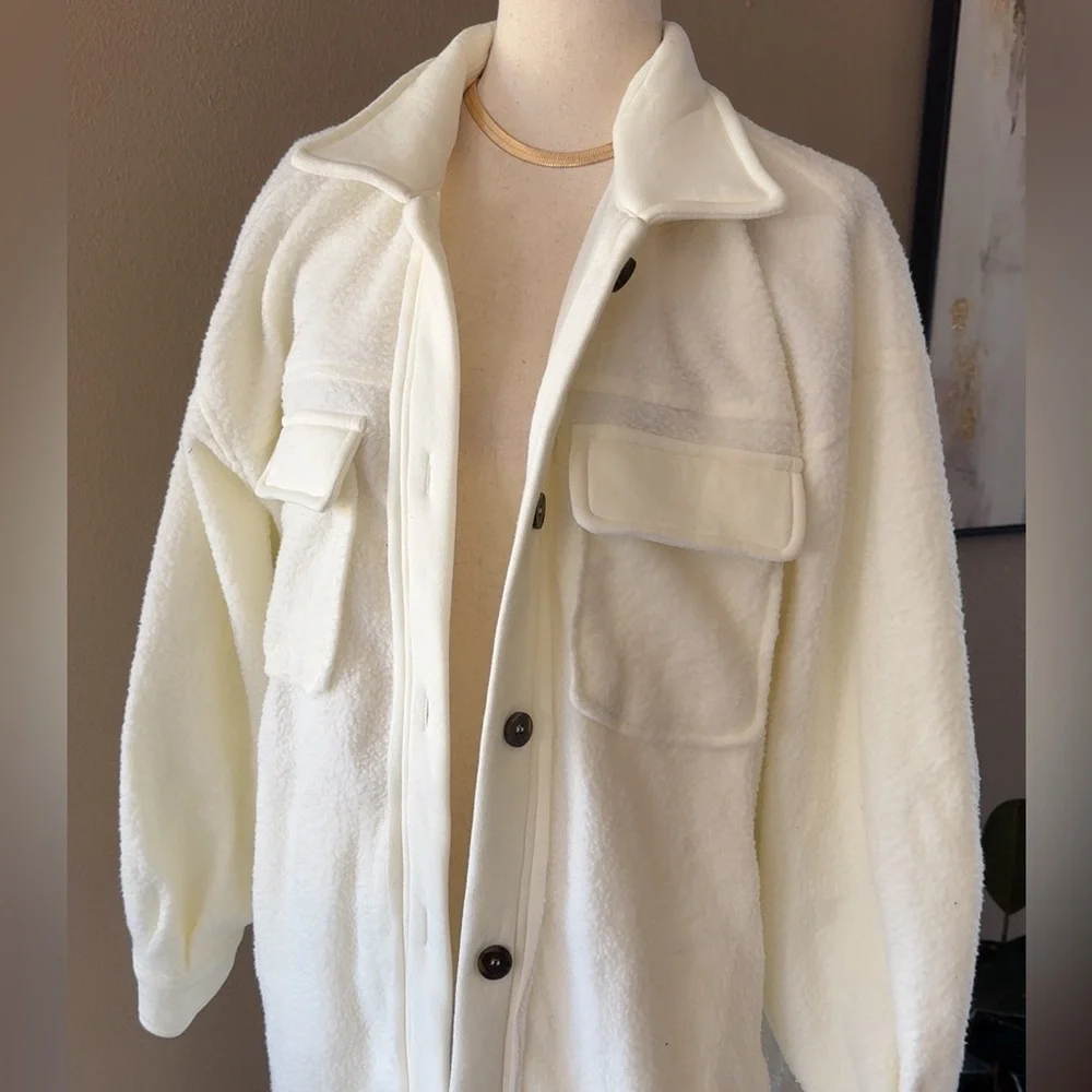 Off white long fleece oversized coat with button down - Picture 5 of 6